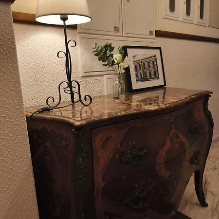 Casa Da Praca I Amoreira (Leiria)