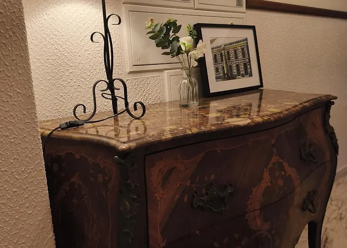 Casa Da Praça I Amoreira (Leiria)